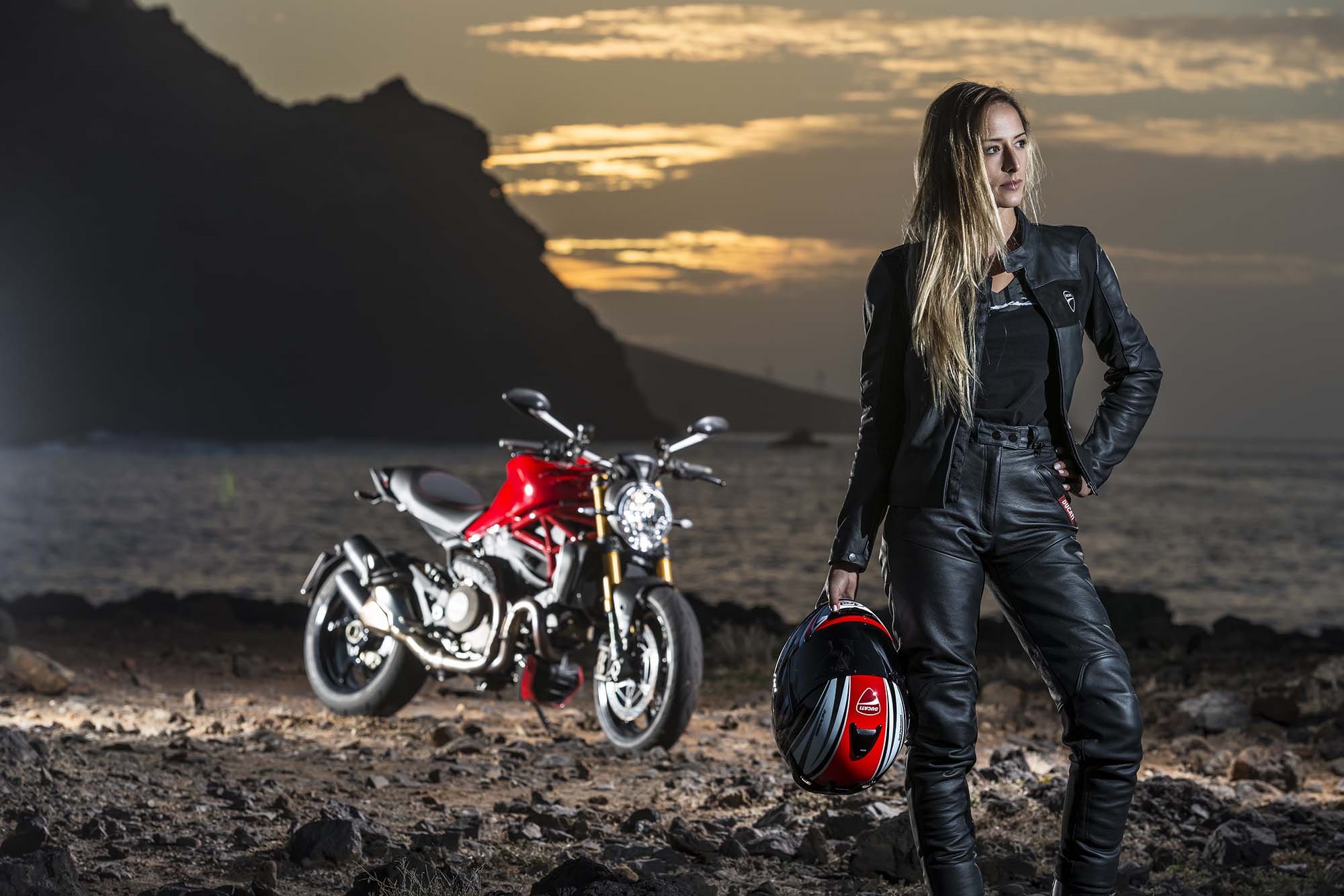 Beautiful girls and motorcycles in Juian