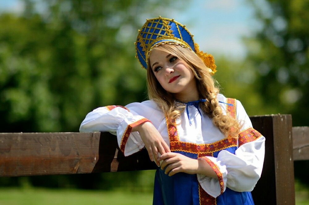 Photo Slavic girls in Juian