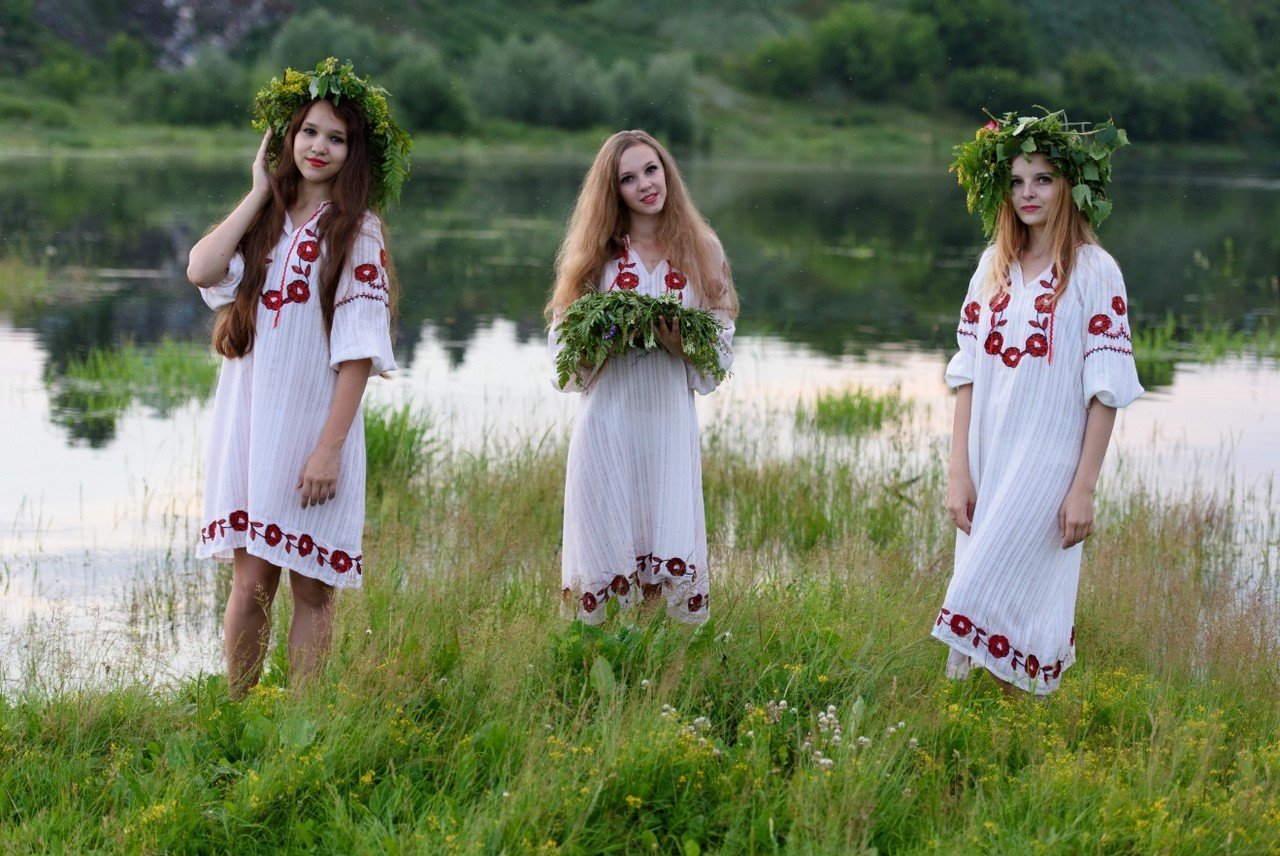 Slavic women in Juian