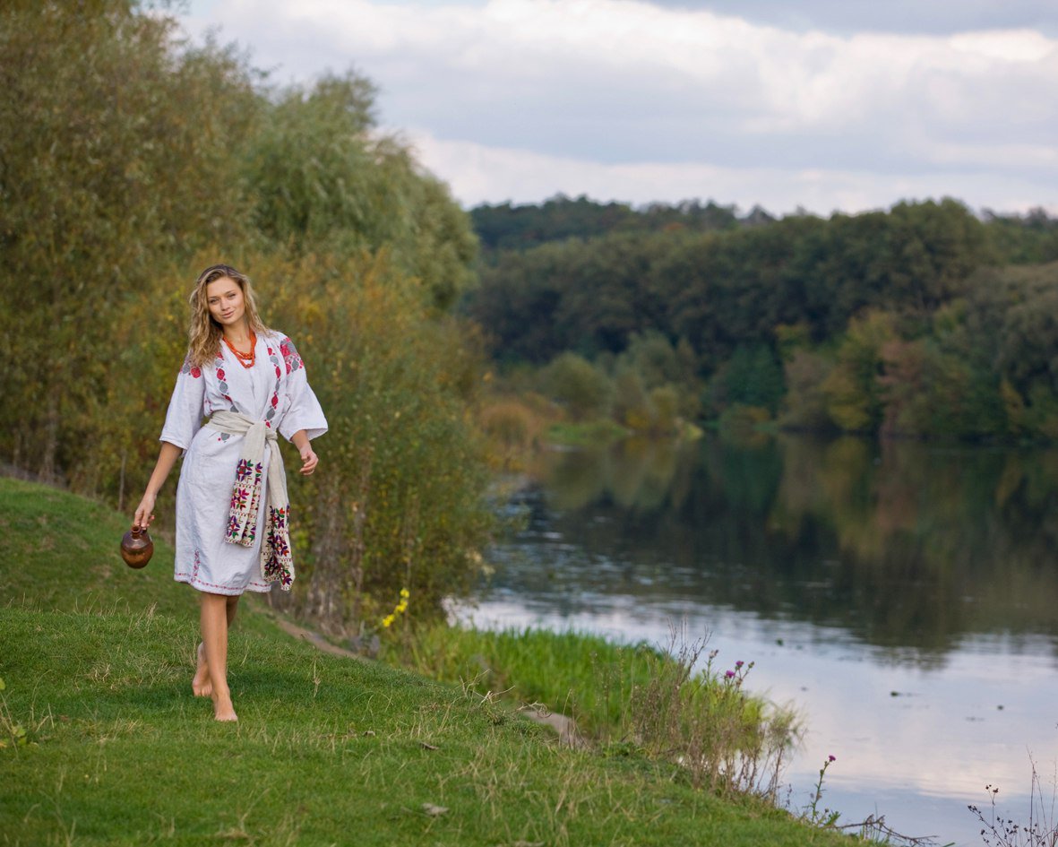 Nude girl Slavic women in Juian