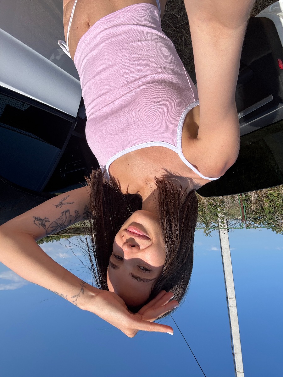 Sexy model Tina in Juian